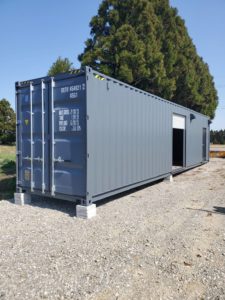 大型コンテナシャッター 配電盤、LED電気付き