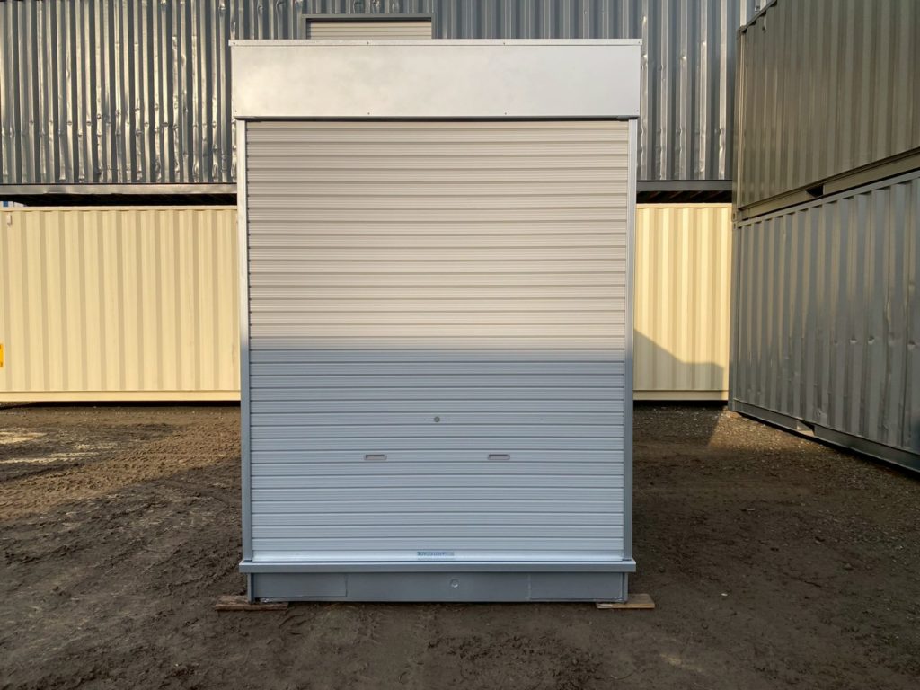 倉庫用途に適した外付けシャッター付きアルミコンテナ
