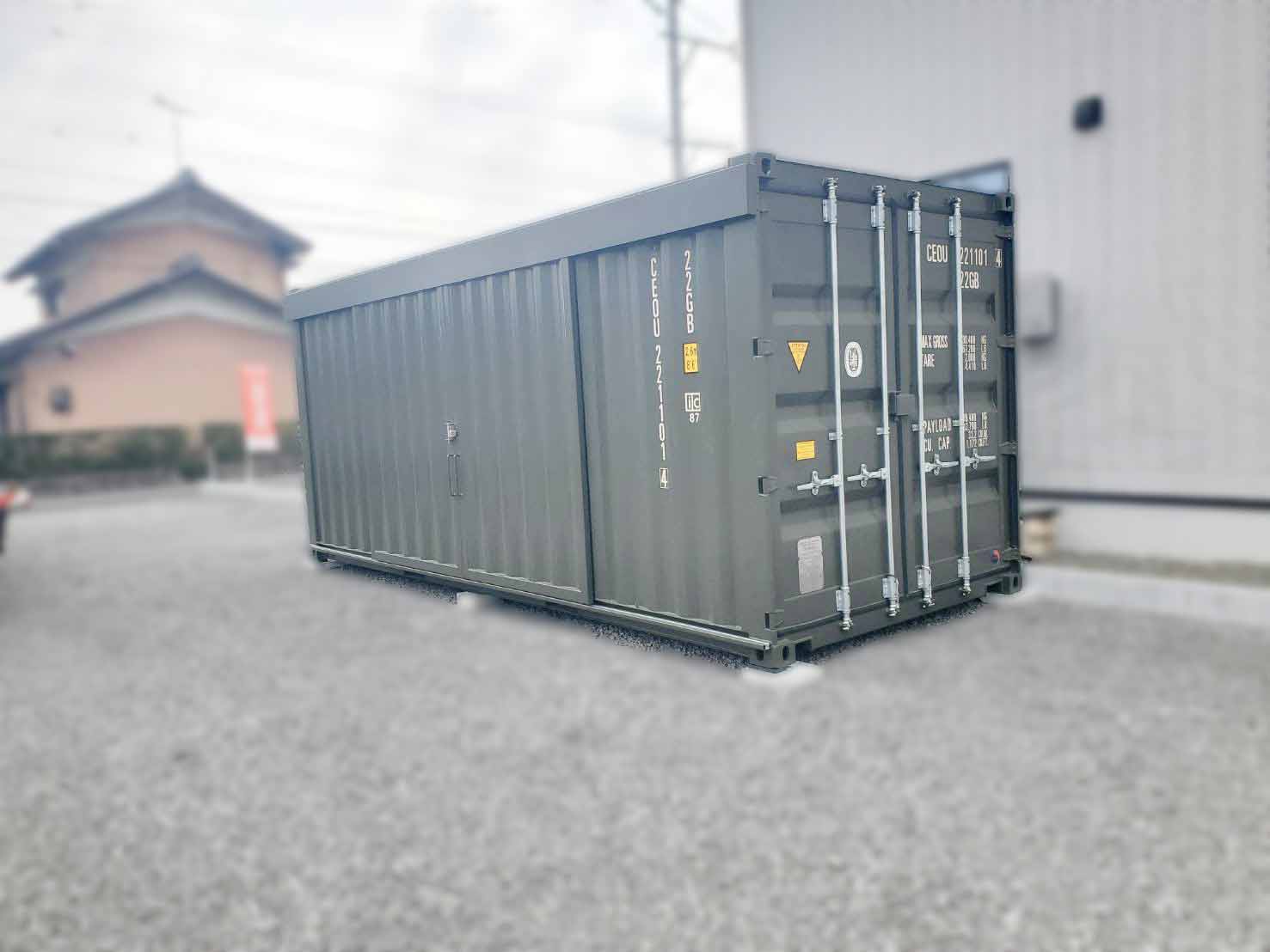 岐阜市上尻毛に設置された20ft NEWVAN・10ft NEWVAN-Re オリーブドラブ塗装 道具保管用倉庫