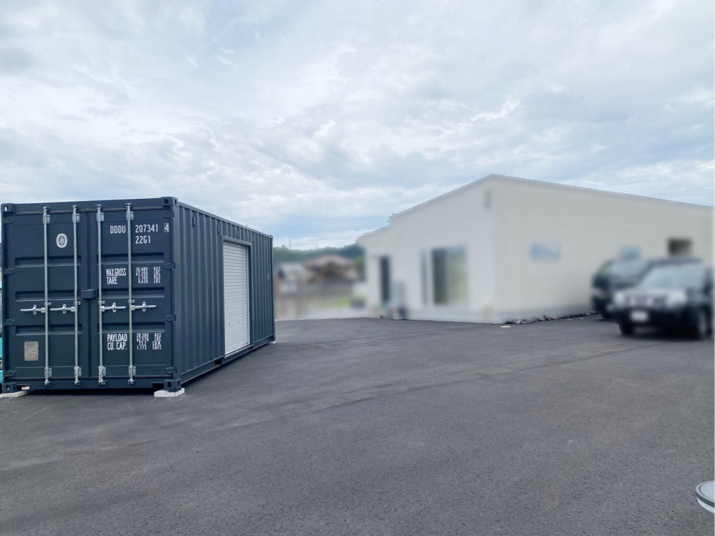 岐阜県関市 20ftNEWVANコンテナ グレー 1800シャッター付き 倉庫用途