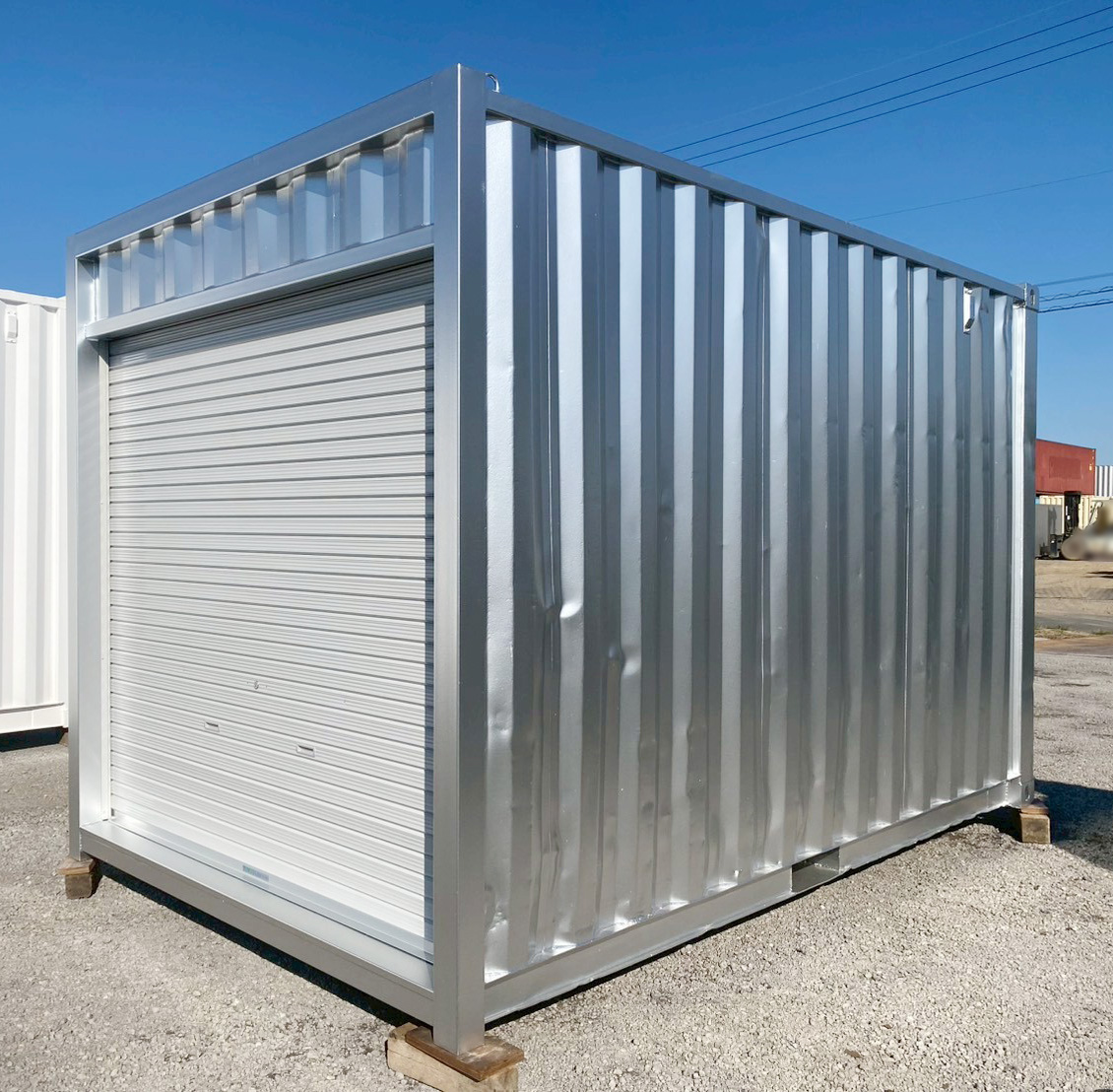 シャッター付き13ft中古コンテナ シルバー 倉庫用途 外観