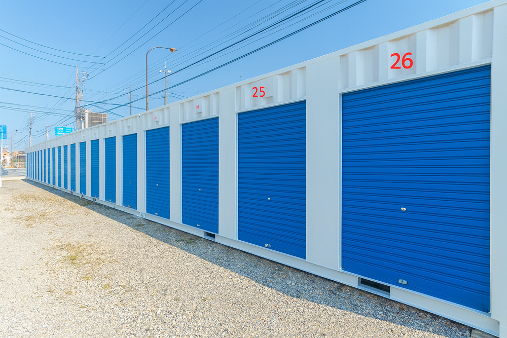 南高橋店 シャッターコンテナ 横から見た様子