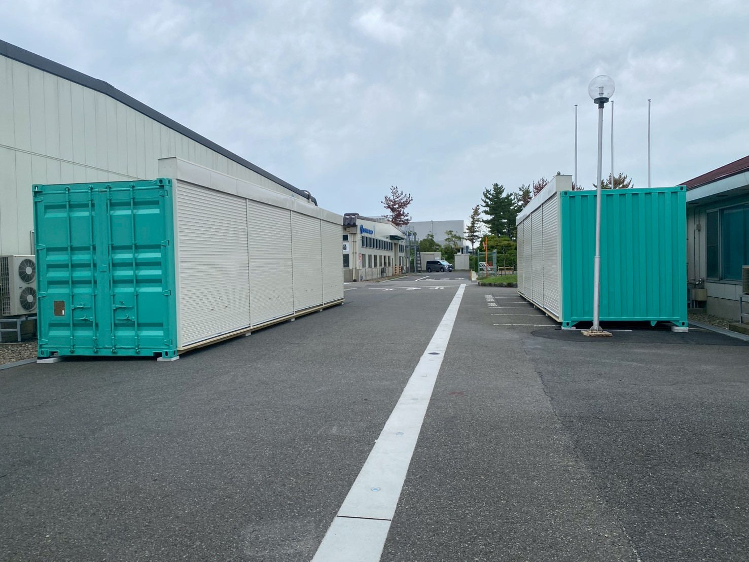 福井県福井市に設置されたグリーン系塗装の40ftハイキューブコンテナ（倉庫用途）