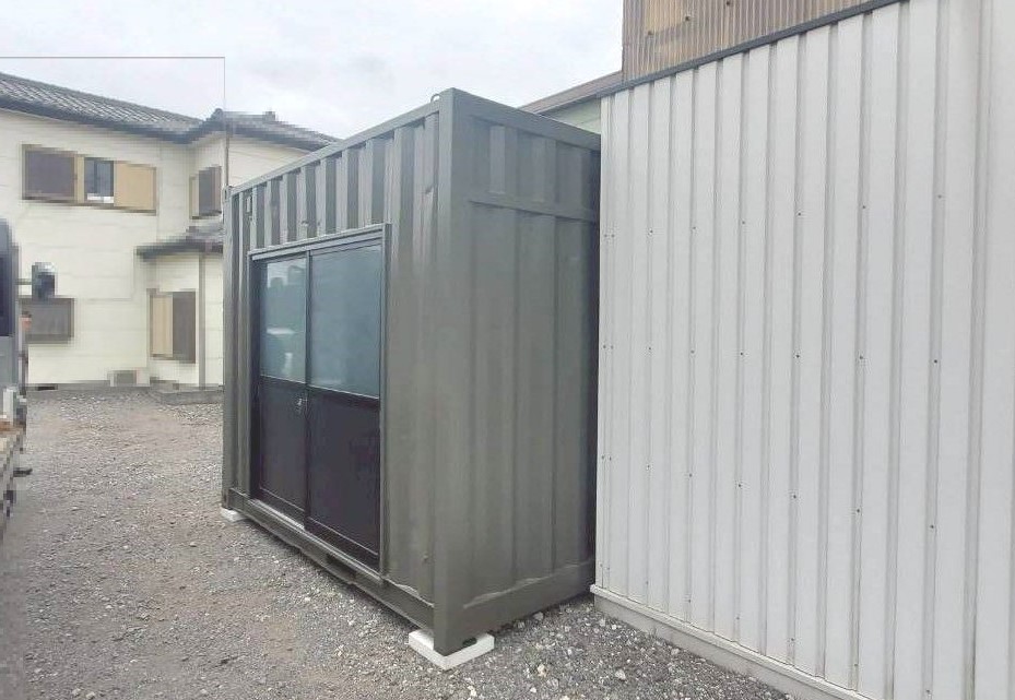 埼玉県入間市
10ft中古コンテナ
オリーブドラブ
引き違い戸