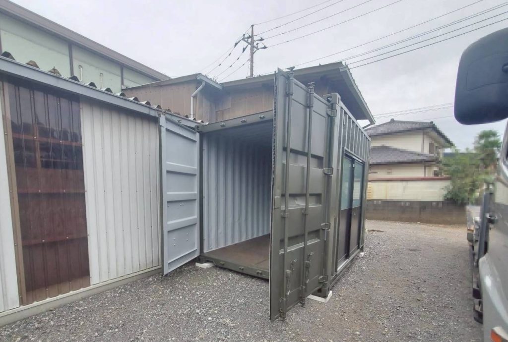 埼玉県入間市
10ft中古コンテナ
オリーブドラブ
引き違い戸