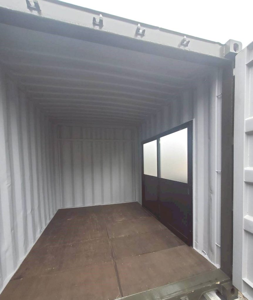 埼玉県入間市
10ft中古コンテナ
オリーブドラブ
引き違い戸