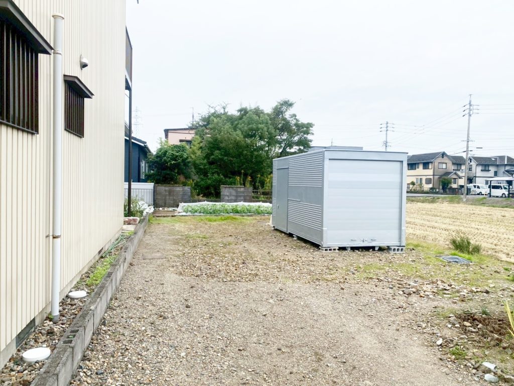 岐阜県岐阜市 2tアルミコンテナ サイドドアシャッター付き