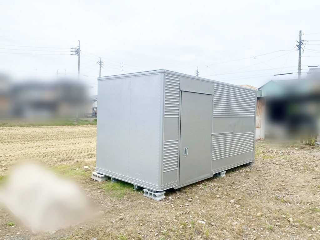 岐阜県岐阜市 2tアルミコンテナ サイドドアシャッター付き