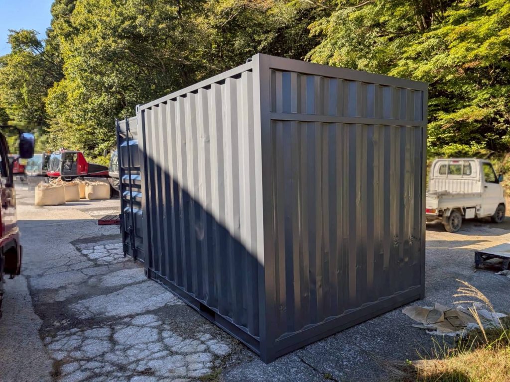 滋賀県長浜市
観音扉付き10ft中古
ダークグレー塗装