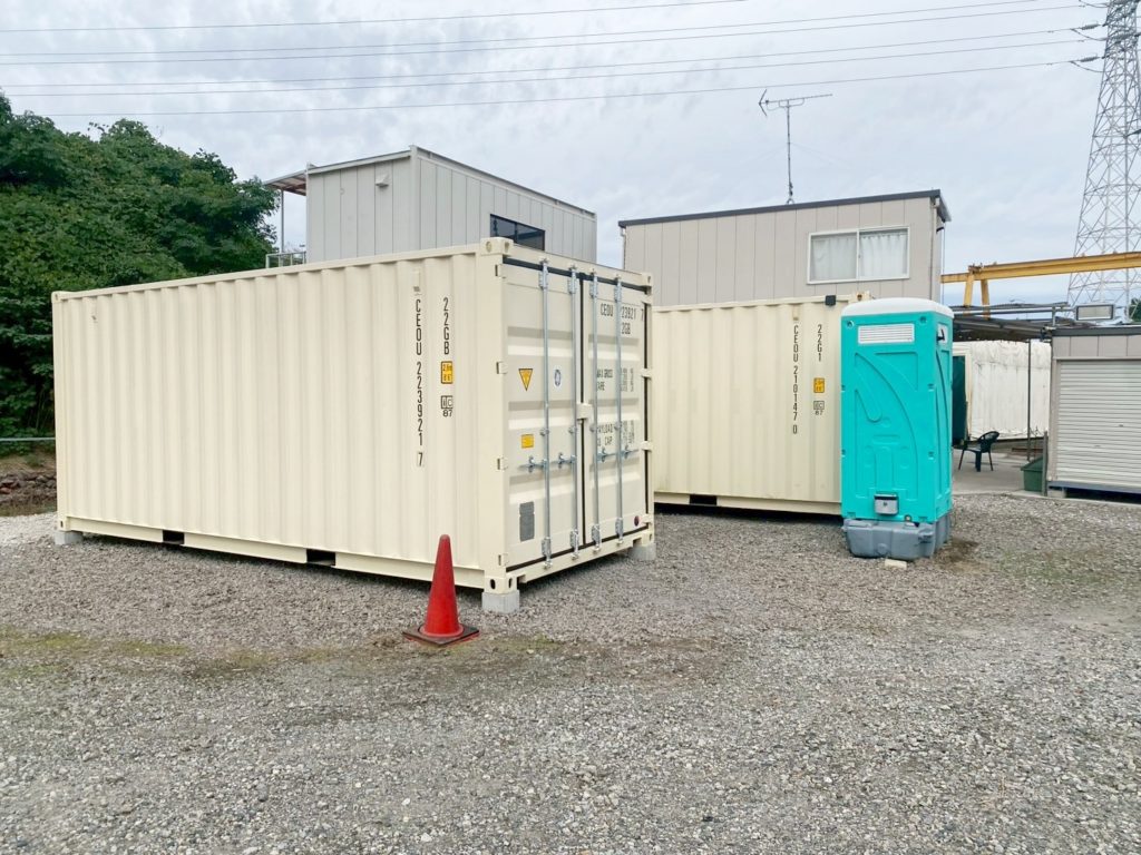 愛知県弥富市NEWVAN20ftコンテナ アイボリー