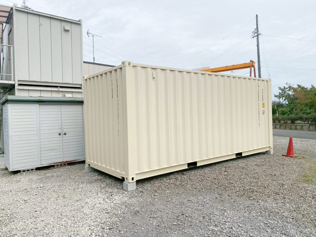 愛知県弥富市NEWVAN20ftコンテナ アイボリー